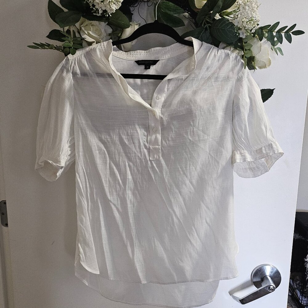 Banana Republic White Button Down - Medium